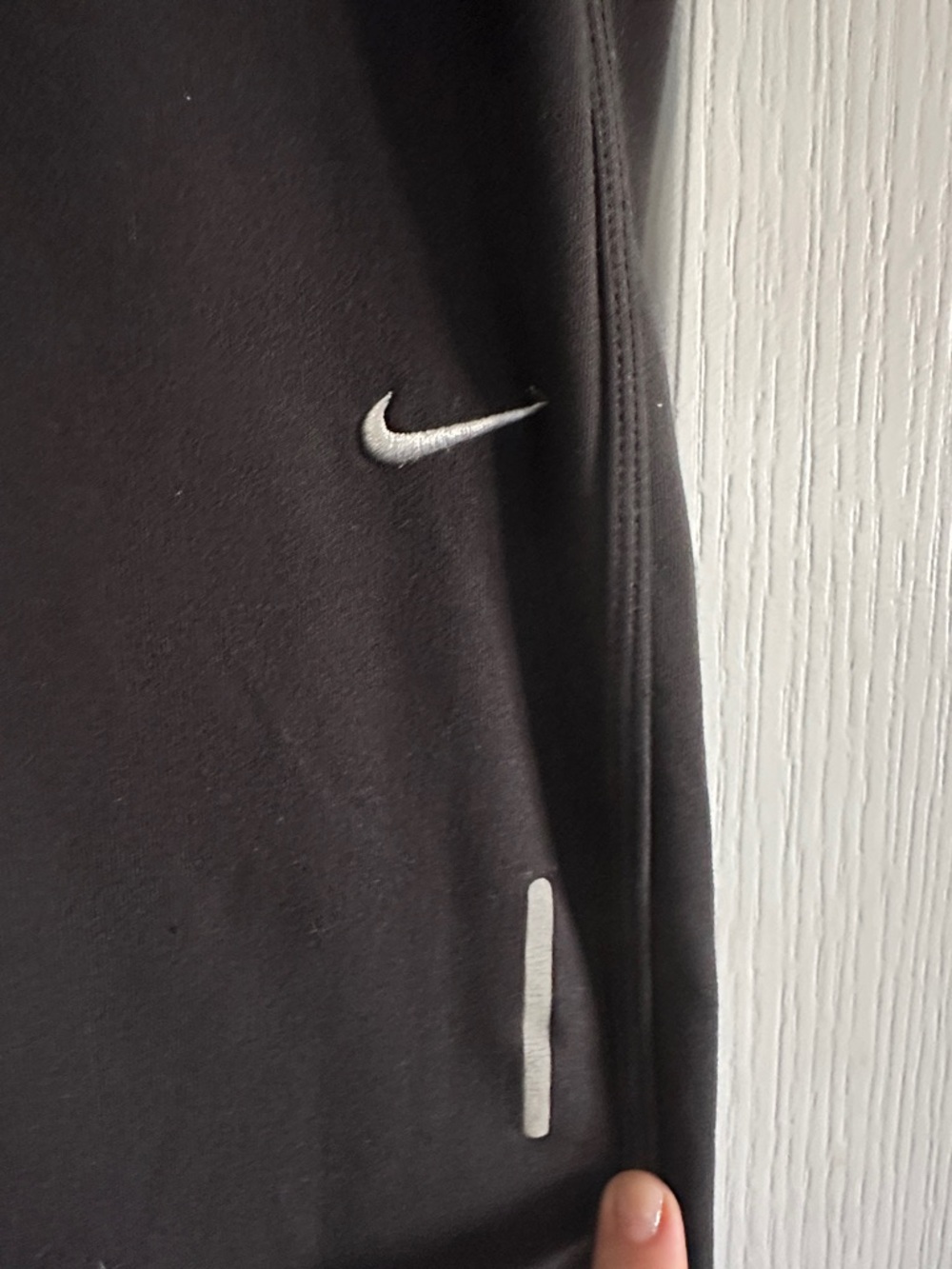 Nike women’s Capri Dri Fit Crop Pants Size Large waist 15” inseam 19” B101 - Picture 3 of 7